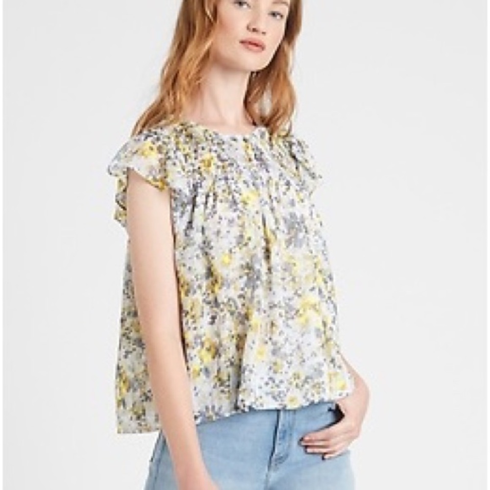 Banana Republic size XS floral smocked blouse top